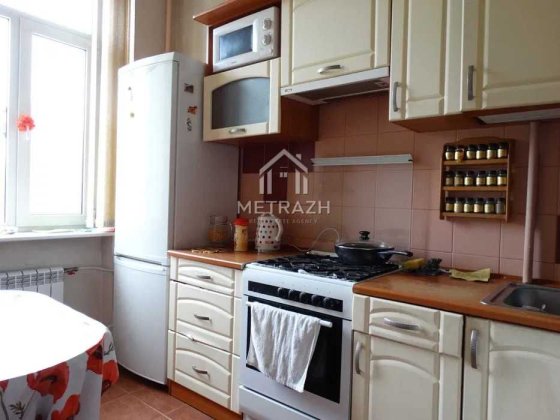 Продам 3 к. квартиру Культуры метро Научная сталинка Сумской рынок Харьков