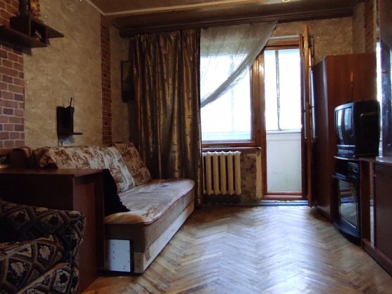 Продам двокімнатну квартиру ТРЦ Україна Харьков