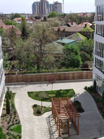 2 комнатная квартира на Фонтане! Начатый ремонт! Новый дом - фото 1