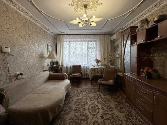 Продам 3-к  квартиру укомплектовану Таїрова Одеса