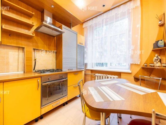 2к. 54м2, Центр (М. Исторический музей, пл. Павловская 2)127462 Харьков