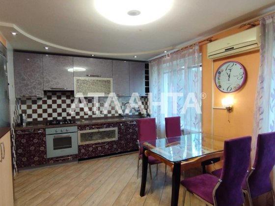 Просторная 3-х комнатная квартира на Черемушках Одеса