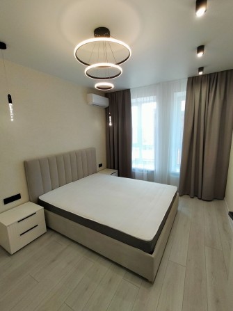 39м² нова сучасна з гардеробом ЖК Уютний квартал будинок біля басейну - фото 1