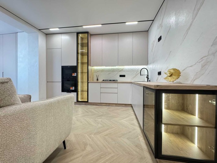 Продаж ! Красивезна дизайнерська двокімнатна квартира, Молодіжна,8 - фото 1