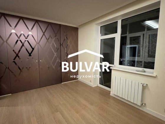 Продам 3  к.кв. в ЖК Ключ (Авантаж) Саржин Яр, м. Ботанический сад Харьков