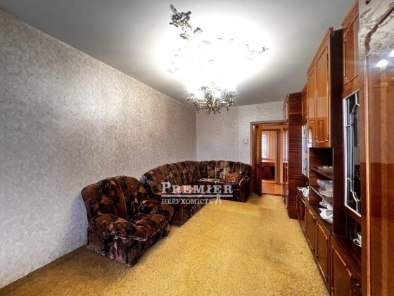 3-кімнатна квартира, чеський проєкт на Таїрова, з ремонтом і меблями