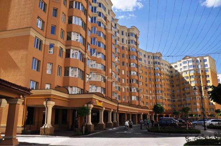 Простора 2-кімнатна квартира у ЖК "Софія" - фото 1