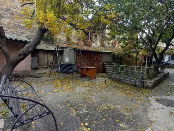 Продам квартиру возле парка Шевченко