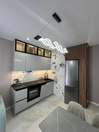 Продажа стильной 1-но комнатной квартиры 43 м2 на ул. Краснова - фото 1