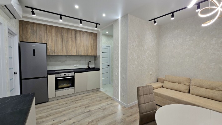 Евродвушка в ЖК "57 Жемчужине" Вся  укомплектована, с балконом!Кадорр! - фото 1