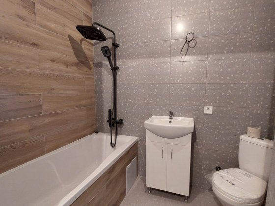 Продам квартиру зі свіжим ремонтом! Софіївська Борщагівка