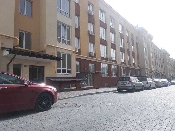 Продаж 1 к квартири з євро ремонтом, вул Соборна 103 / 20 - фото 1