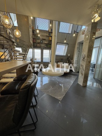 Стильный двухуровневый пентхаус с дизайнерским ремонтом. Фонтан - фото 1