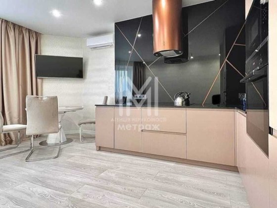 Продам 2х к.квартиру в Центре ЖК Сокольники (код22394) Харьков