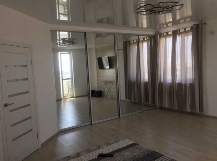 Большая 1 комн. новый дом Черемушки, с ремонтом, можно под  программы - фото 1