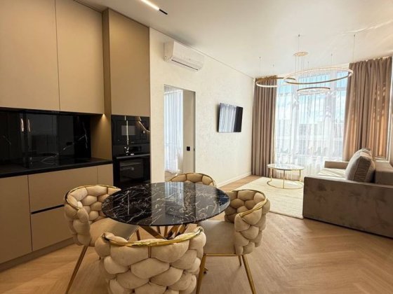 Продам двухспальневую квартиру в Аркадии в ЖК Атмосфера с ремонтом