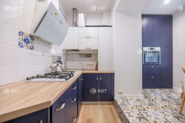 3к.67 м2 Центр (м. Университет, ул. Каразина) 118255 - фото 1