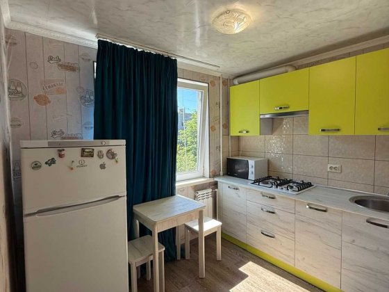 1 комнатная квартира на Павловом Поле с капитальным ремонтом Харьков