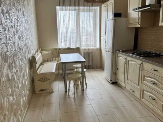 Продам 3 к. квартиру 81 м2 новострой Ахсарова метро Алексеевская Харьков