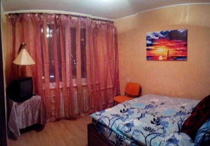 Продам 2к квартиру в хорошем состоянии. м.Студенческая - фото 1