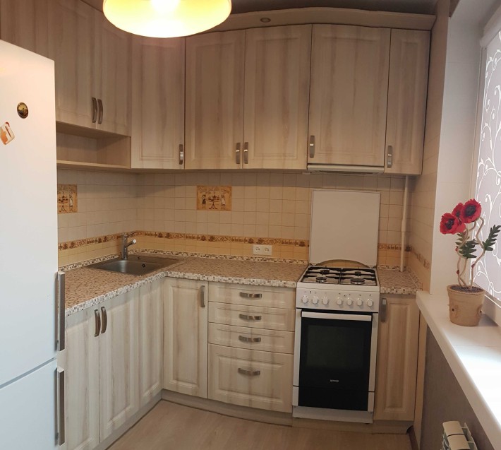 Продам 2 комнатную квартиру 2 минуты метро - фото 1