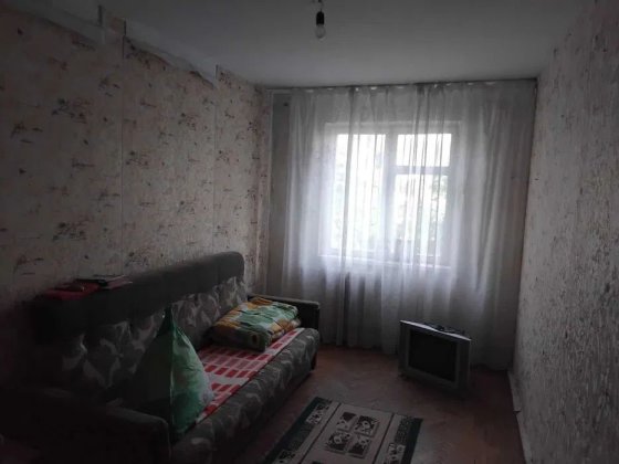 Продам 3-комнатную квартиру Дворец Спорта Харьков