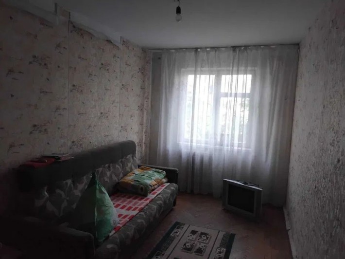 Продам 3-комнатную квартиру Дворец Спорта - фото 1