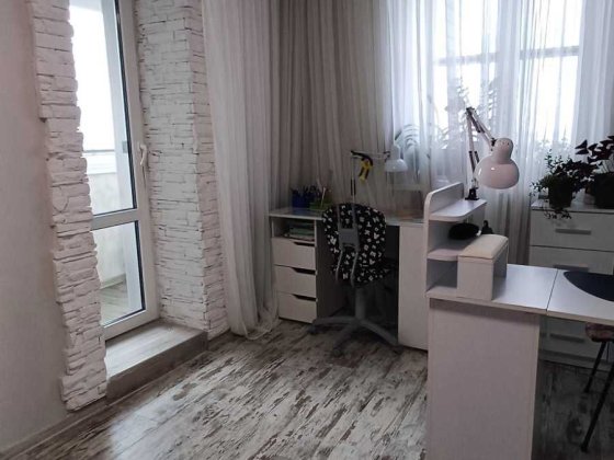 Двокімнатна квартира у чудовому районі підходить під програми.