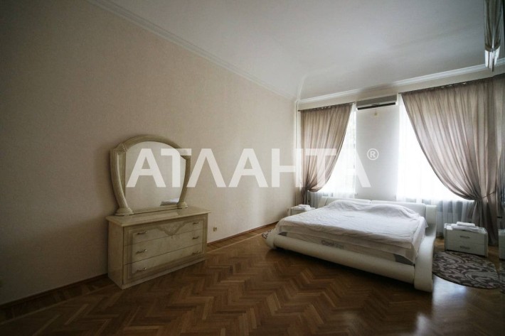 3 комнатная квартира в самом сердце Одессы - фото 1