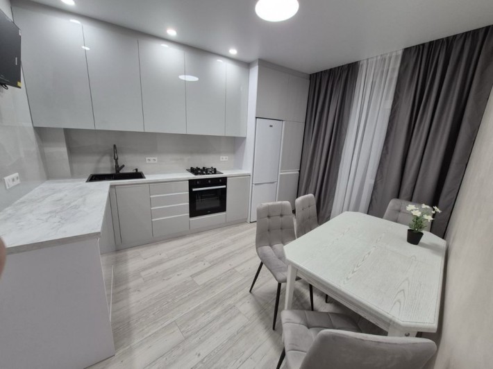 45м² бомбосховище ЖК Уютний квартал У-квартал ГАЗ паркінг. басейн. - фото 1