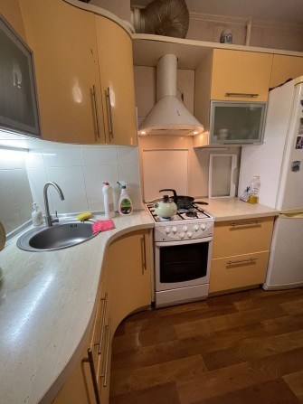 Продам двухкомнатную квартиру на Крымском бульваре - фото 1