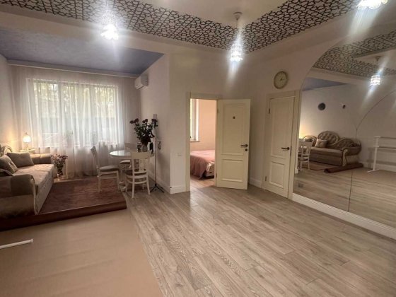 1к квартира на Французском бул, 9 Жемчужина