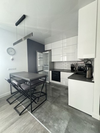 Без комиссии! 2 комн. на пр. Небесной сотни! Новый ЖК - фото 1