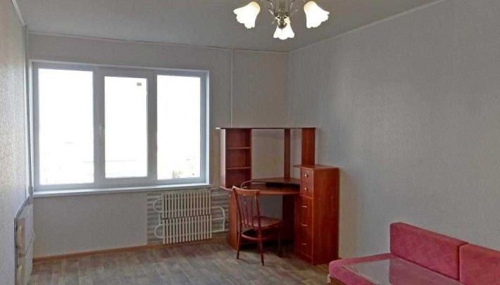 Продается гостинка возле метро - фото 1