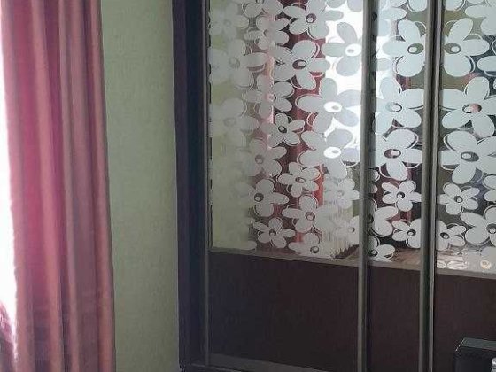 Продам 2 комнатную квартиру пр. Курчатова 25. Харьков