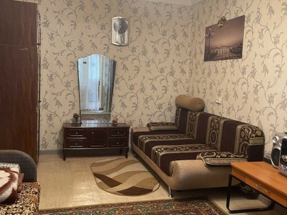 Пропоную до продажу 1 кім квартиру на ву. Заболотного -газовий будинок