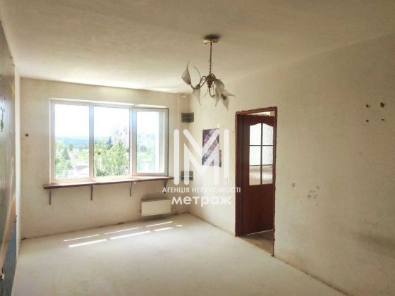 Продам 4 к. квартиру 70 м2 пр-т. Славы Залютино Холодная Гора Харків