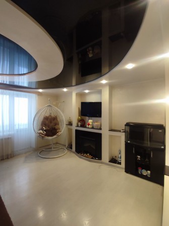 Здається 3- кімнатна квартира, центр міста - фото 1