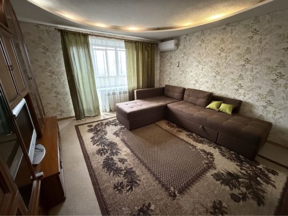 Аренда 3х комнатной квартиры спортзал Руди правый берег Кам'янське