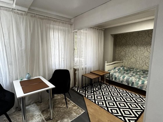 Сдам  1 к квартиру, р-н Площади. Каменское