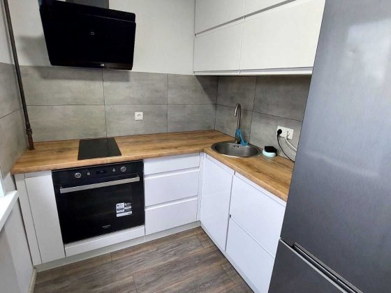 КОМФОРТНАЯ квартира  на Черемушках/ р-н ЦНАПа Каменское