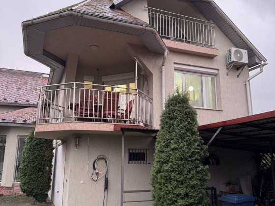 Квартира в часному будинку. Виноградів