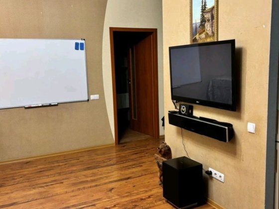 Сдам 2-3х к комн комнатную кв-ру 15.000 Центр СВЕТ ЕСТЬ ВСЕГДА! Каменское