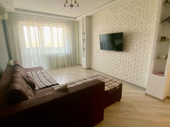 Оренда 1-кім. квартири в довготривалу оренду, лівий берег, 5 мкрн Каменское