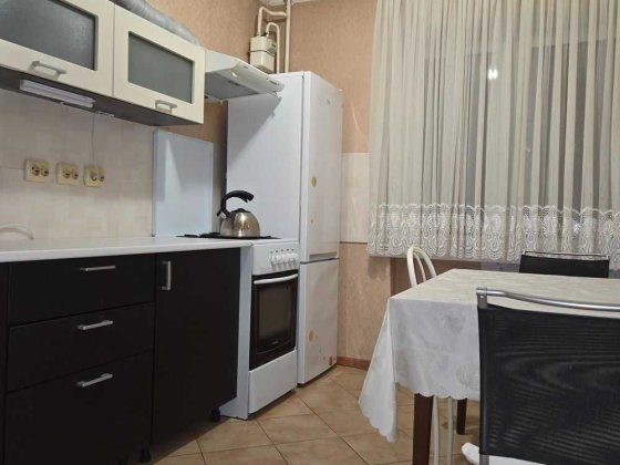 Здам трикімнатну квартиру по пр-ту Шевченка 9 у м. Вишгороді Вышгород