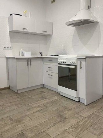 Оренда 1 кім ЖК Яскравий вул Сімʼї Кульженків 31а Оболонь Мінська - фото 1