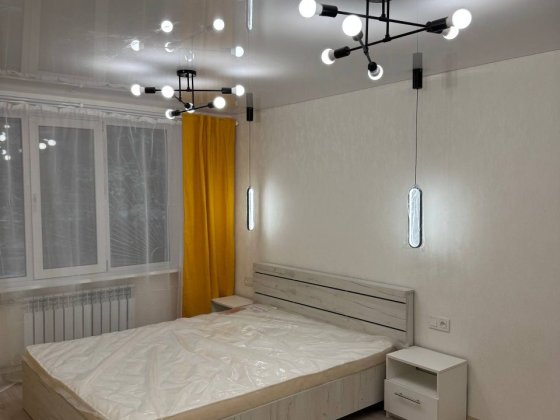 ОРЕНДА 1к. р-н України, новий ремонт, 1поверх, Нові Черемушки Каменское