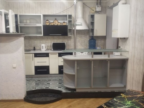 Сдаётся 3 комнатная квартира в центре, mar Каменское