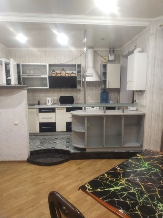 Сдаётся 3 комнатная квартира в центре, mar - фото 1