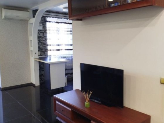 Сдам 1-2-3х комнатную кв-ру 9000 Каменское